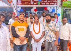 तिलहर में खुली “कृष्णा स्वीट्स एण्ड कन्फेक्शनरी”, पूर्व विधायक रोशन लाल वर्मा ने किया फीता काटकर उद्घाटन