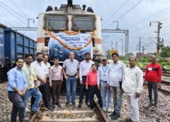 उत्तर मध्य रेलवे ने मिर्जापुर–पं. दीनदयाल उपाध्याय जंक्शन रेलखंड (64 RKM) पर ‘कवच 4.0’ का सफल कमीशनिंग कर रचा नया कीर्तिमान