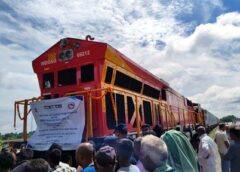 भारत की पहली सीधी कमर्शियल कंटेनर मालगाड़ी नेपाल पहुँची, जिससे सीमा-पार व्यापार और कनेक्टिविटी के एक नए अध्याय की शुरुआत हुई।