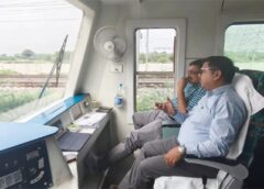महाप्रबंधक, उत्तर मध्य रेलवे ने टूंडला–हरदुआगंज रेलखंड का विंडो ट्रेलिंग एवं हरदुआगंज यार्ड का किया निरीक्षण