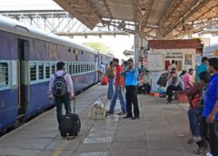 रेलवे प्रशासन द्वारा कुछ गाड़ियों का सम्बा एवं मनवाल स्टेशनों पर अतिरिक्त ठहराव दिये जाने के कारण संचलन समय में निम्नवत संशोधन